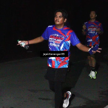 Runner Photo 6065068