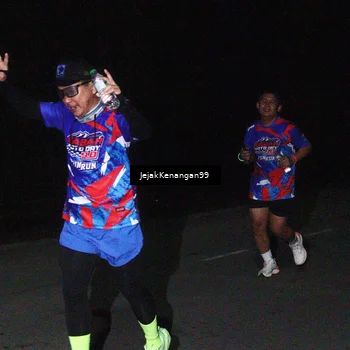 Runner Photo 6065070