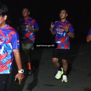 Runner Photo 6065076