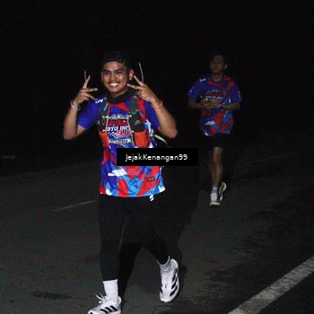 Runner Photo 6065081
