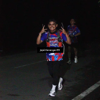 Runner Photo 6065082