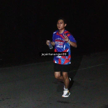 Runner Photo 6065092