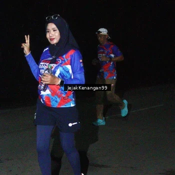 Runner Photo 6065100