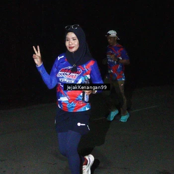 Runner Photo 6065101