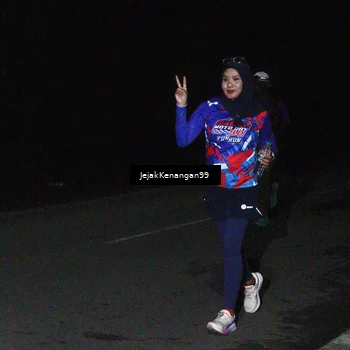 Runner Photo 6065106