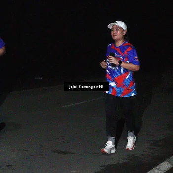 Runner Photo 6065114