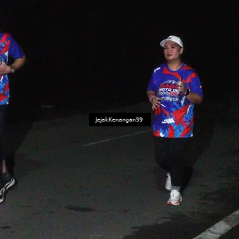 Runner Photo 6065117