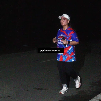 Runner Photo 6065118