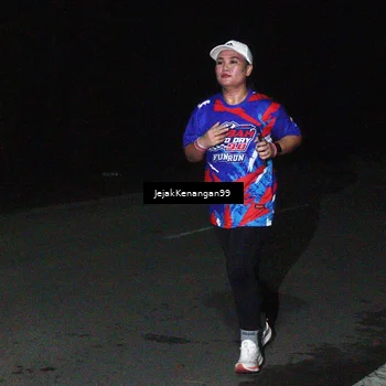 Runner Photo 6065119