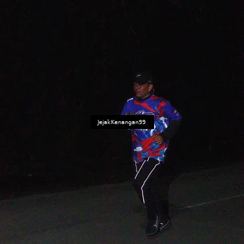 Runner Photo 6065131