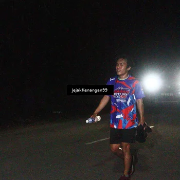 Runner Photo 6065135