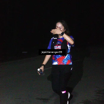 Runner Photo 6065143