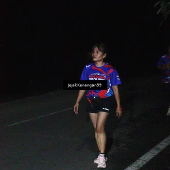 Runner Photo 6065149