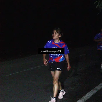 Runner Photo 6065151