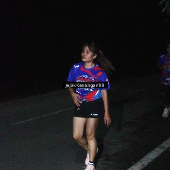 Runner Photo 6065155