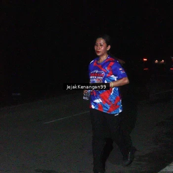 Runner Photo 6065159