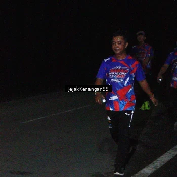 Runner Photo 6065167