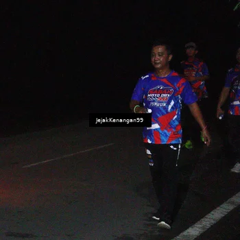 Runner Photo 6065171