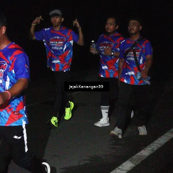 Runner Photo 6065172