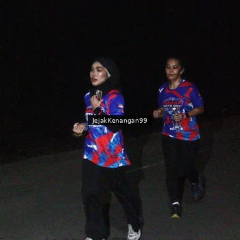 Runner Photo 6065194