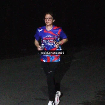 Runner Photo 6065213