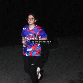 Runner Photo 6065216