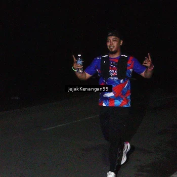 Runner Photo 6065220