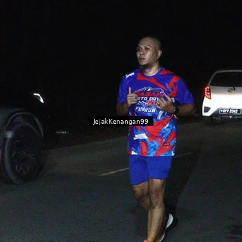 Runner Photo 6065240