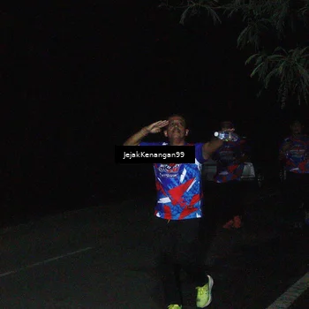 Runner Photo 6065257