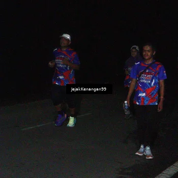 Runner Photo 6065288