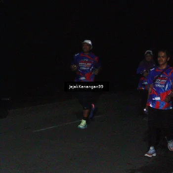 Runner Photo 6065291