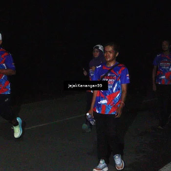 Runner Photo 6065296
