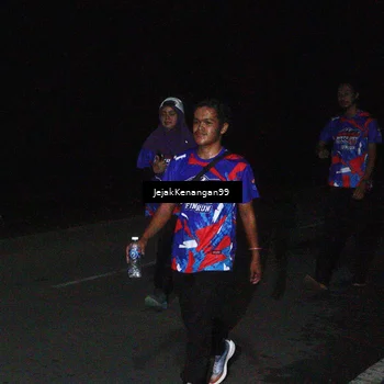 Runner Photo 6065307