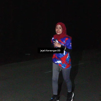 Runner Photo 6065340
