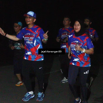 Runner Photo 6065351