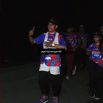 Runner Photo 6065367