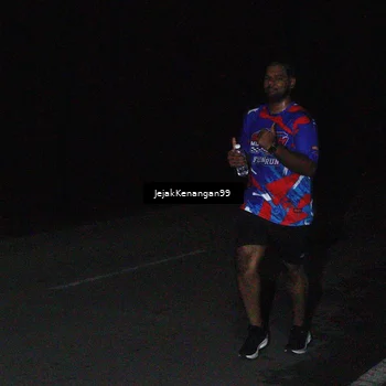Runner Photo 6065371