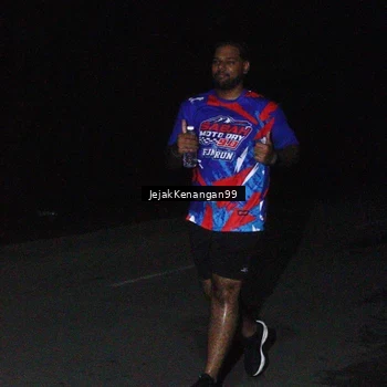 Runner Photo 6065375