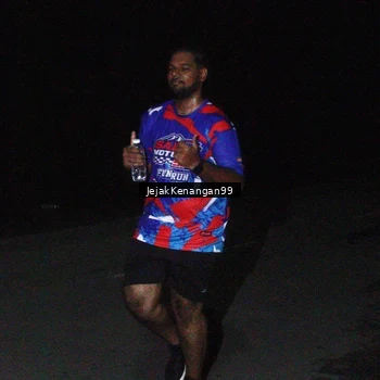 Runner Photo 6065376