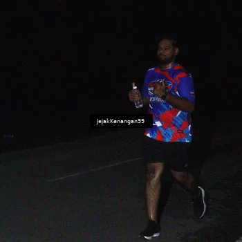 Runner Photo 6065377