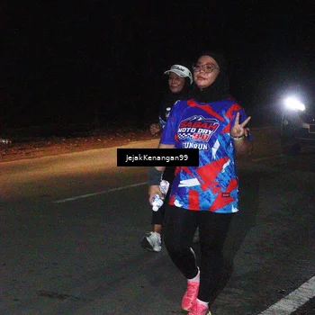 Runner Photo 6065442
