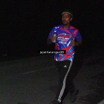 Runner Photo 6065453
