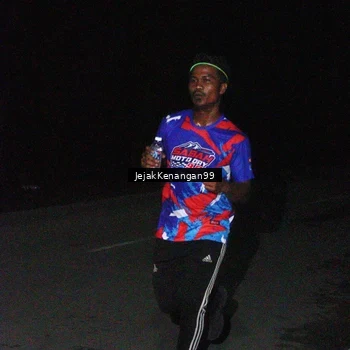 Runner Photo 6065454