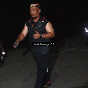 Runner Photo 6065471