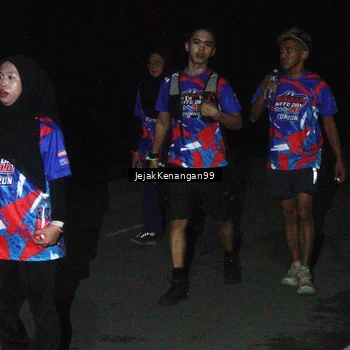Runner Photo 6065482