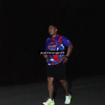 Runner Photo 6065625