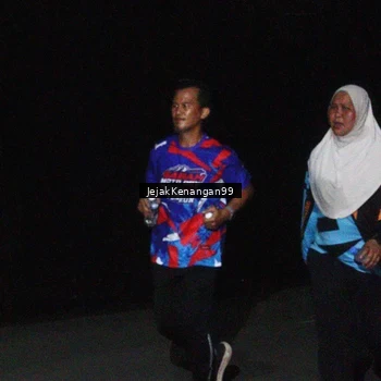 Runner Photo 6065633