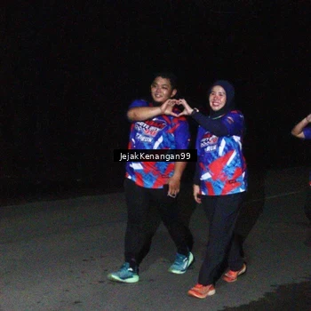 Runner Photo 6065666