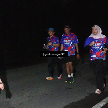 Runner Photo 6065681