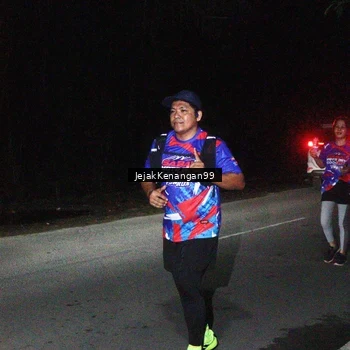 Runner Photo 6065791
